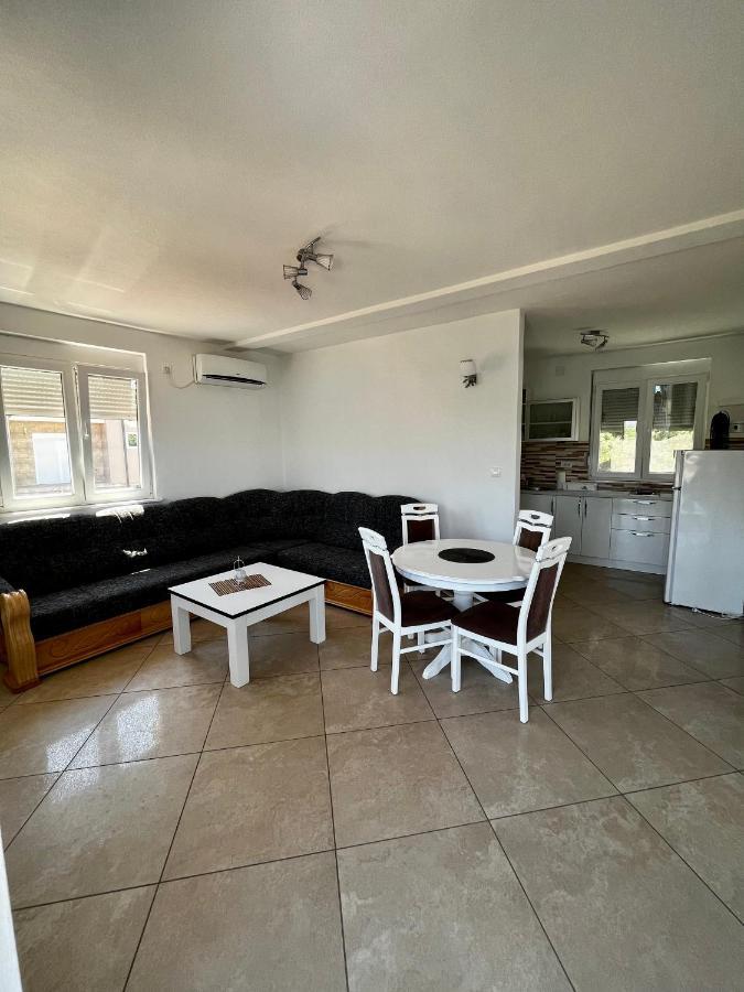 Apartments Apartmani Bojana Utjeha Kültér fotó