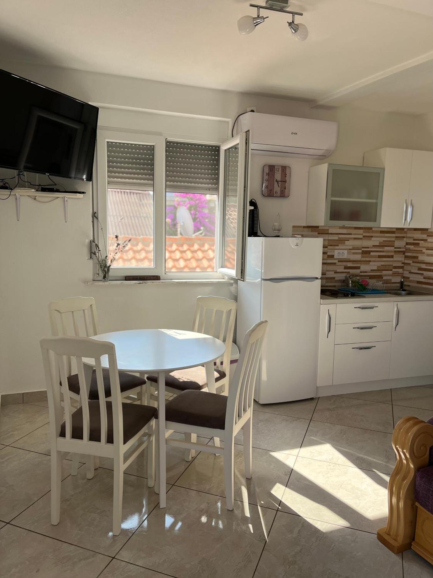 Apartments Apartmani Bojana Utjeha Kültér fotó